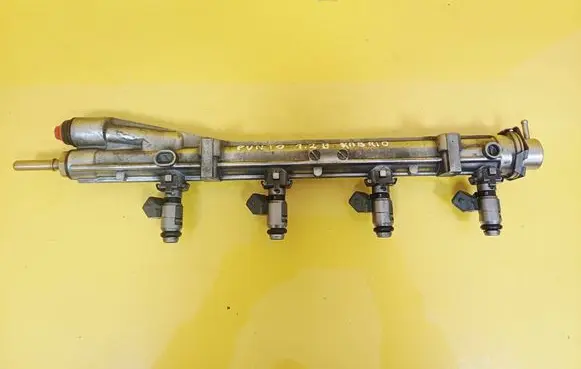 Fiat Punto (176) Fuel main line pipe IWP045