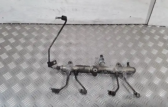 Chrysler Voyager Fuel main line pipe 0445214041