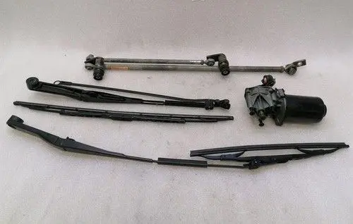Aston Martin Vantage III Front wiper linkage and motor 3784976