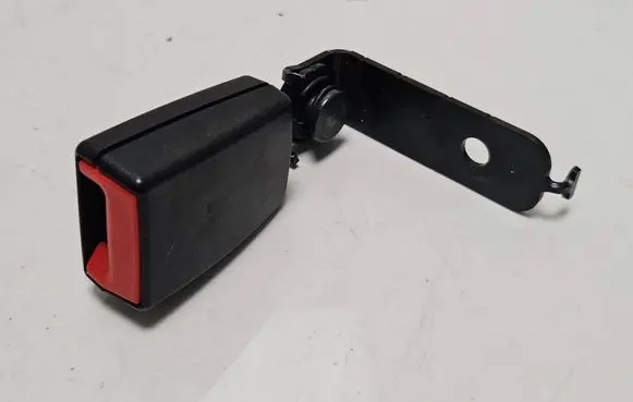BMW M6 Rear seatbelt buckle 7226393 C170912Y 34085016D