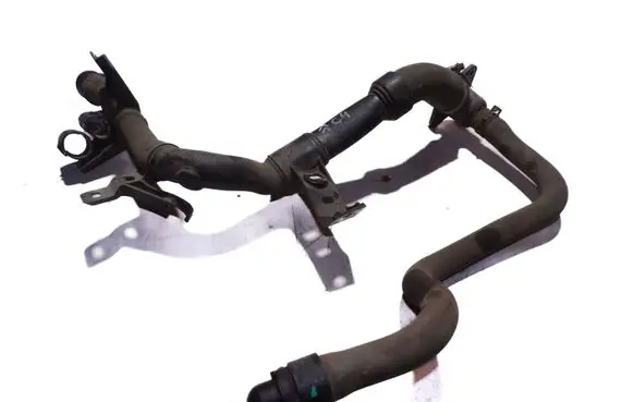 Coolant pipe/hose