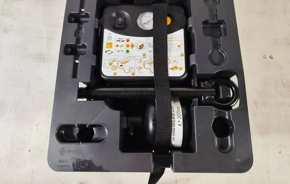 Renault Captur II Tool set 997506836R