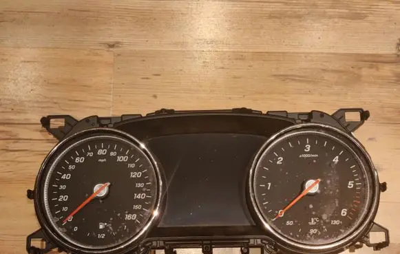Mercedes-Benz E W213 Speedometer (instrument cluster) A2139000309