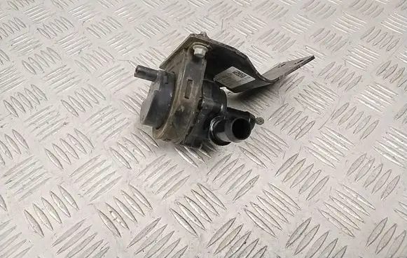Ford Mach-E I Electric auxiliary coolant/water pump 19081E90024