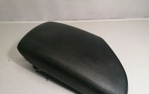 Hyundai i40 Armrest