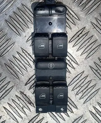 Volkswagen PASSAT B5 Electric window control switch 1J4959857 03755000