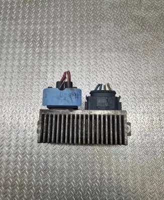 Renault Trafic III (X82) Glow plug pre-heat relay 8200558438A