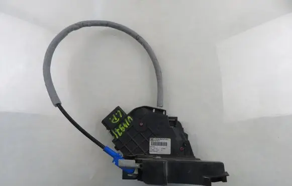 Ford Mondeo MK IV Front door lock 6M2AR12813EC