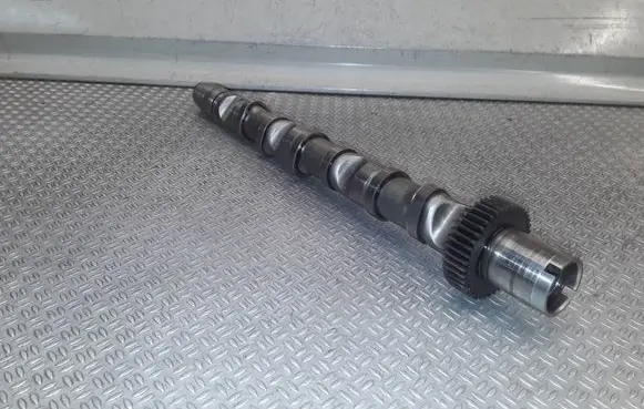 Audi A4 S4 B7 8E 8H Camshaft 059101CC
