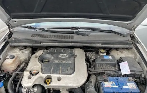KIA Carens I Wiper trim 