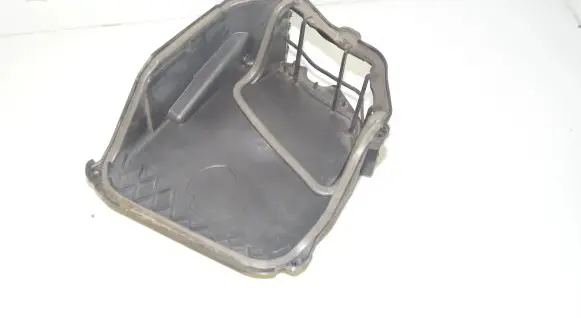 BMW 5 F10 F11 Air filter box cover 9216222 64119216222
