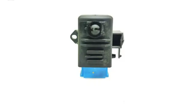 Volkswagen Transporter - Caravelle T5 Seat heating relay 5K0959772A