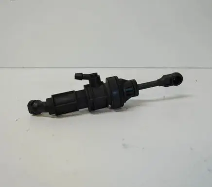 Clutch slave cylinder
