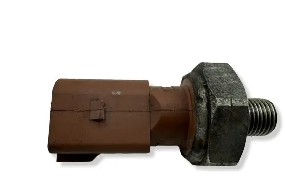 Audi A3 S3 8V Oil pressure sensor 04L919081B