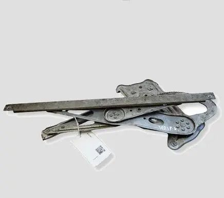 Renault Megane III Front window lifting mechanism without motor 966415102