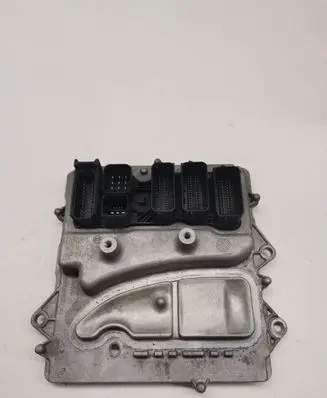 BMW M4 F82 F83 Engine control unit/module 8650701