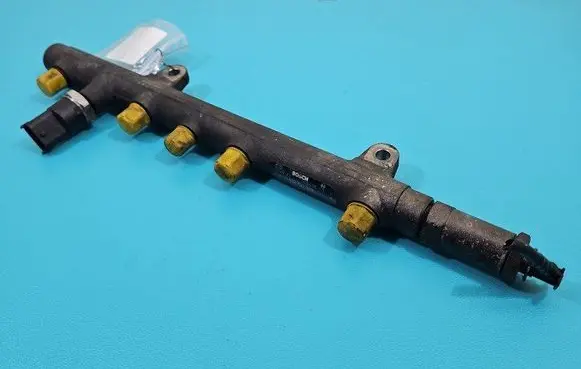 Renault Trafic II (X83) Fuel main line pipe 0281002522 IMPRK1501983