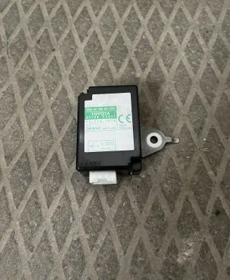 Lexus IS 220D-250-350 Door control unit/module 8974053051 2513003870