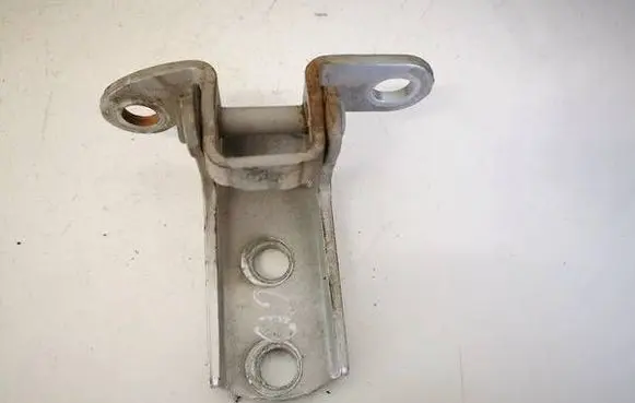 Toyota Corolla Verso AR10 Rear door lower hinge 