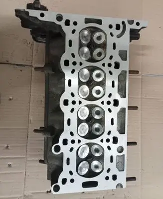Opel Corsa B Engine head 90529778