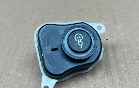 Porsche Cayenne (9Y0 9Y3) Rear glass lock/latch E396 9J1915737AB