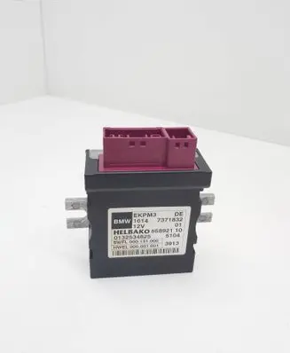 BMW 3 GT F34 Fuel injection pump control unit/module 7371832 0132534825 5589210