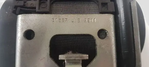 Peugeot 308 Front seatbelt 9042508 0406062