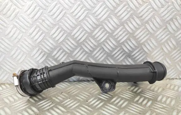 Opel Combo E Air intake hose/pipe Z12002897 9831710780