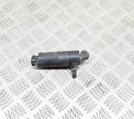 Land Rover Discovery Windscreen/windshield washer pump