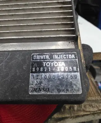 Toyota Corolla Verso AR10 Fuel injection control unit/module 8987120050