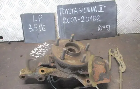 Toyota Avensis T250 Front wheel hub spindle knuckle