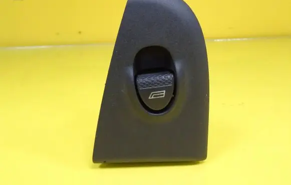 Fiat Marea Electric window control switch A223