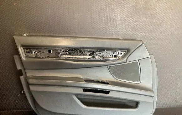 BMW 7 F01 F02 F03 F04 Front door card panel trim 0014051021