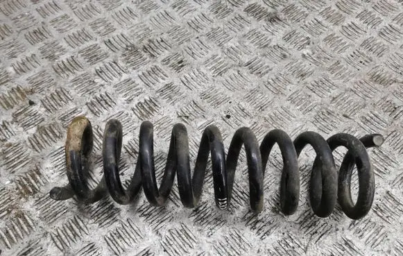 Mercedes-Benz GLK (X204) Rear coil spring