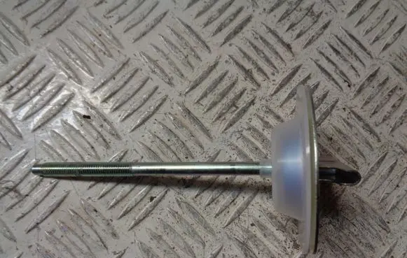 Nissan Qashqai Spare wheel bolt 