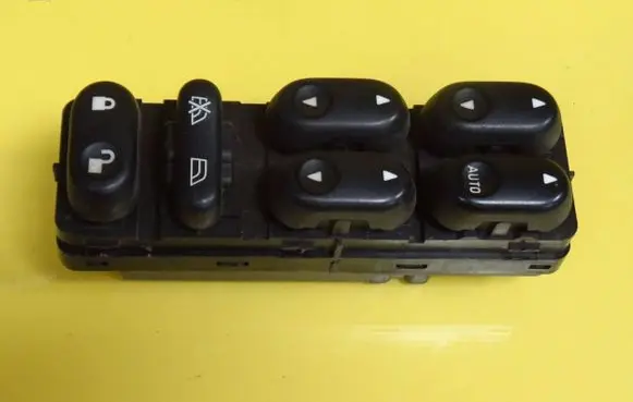 Ford Maverick Electric window control switch E1006635YA