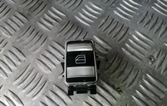Mercedes-Benz S W222 Electric window control switch A2218706051