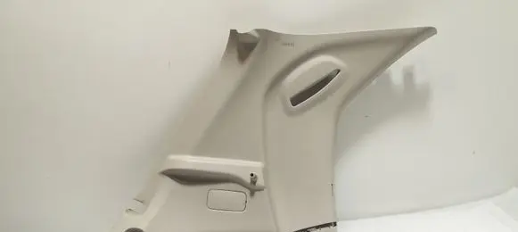 (D)pillar trim (top)