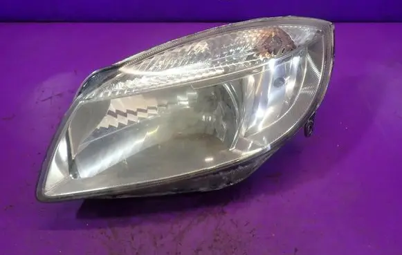 Skoda Fabia Mk2 (5J) Headlight/headlamp 41414143