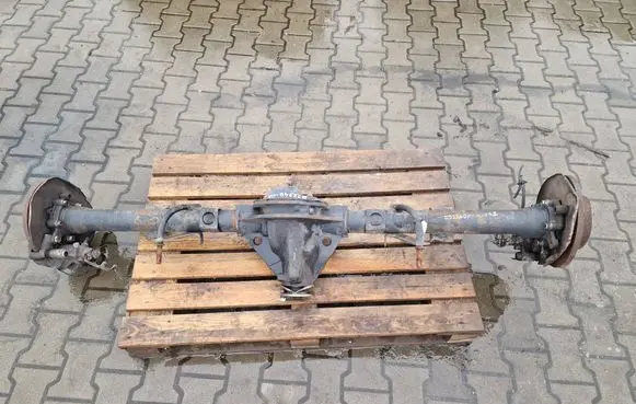 Iveco Daily 4th gen Rear axle beam with reductor 7188793