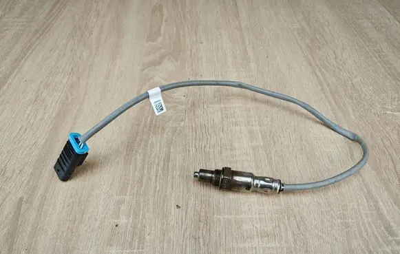 BMW 8 G16 Lambda probe sensor 8689863