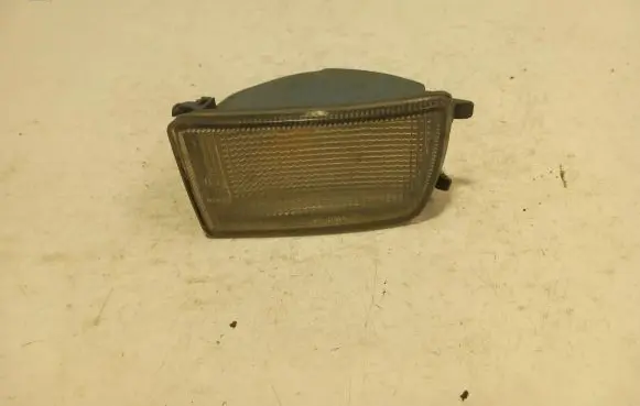 Volkswagen Golf III Front indicator light 121604b