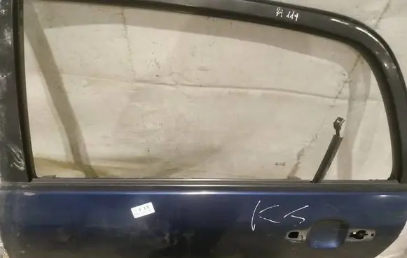 Toyota Corolla E120 E130 Rear door glass trim molding 