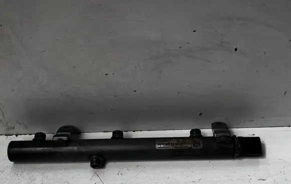 Mercedes-Benz R W251 Fuel main line pipe A6420702695