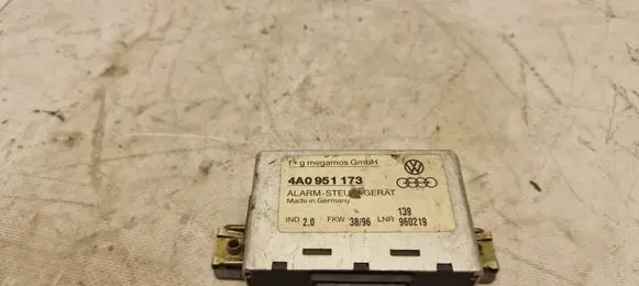Audi A6 S6 C4 4A Alarm control unit/module 4A0951173