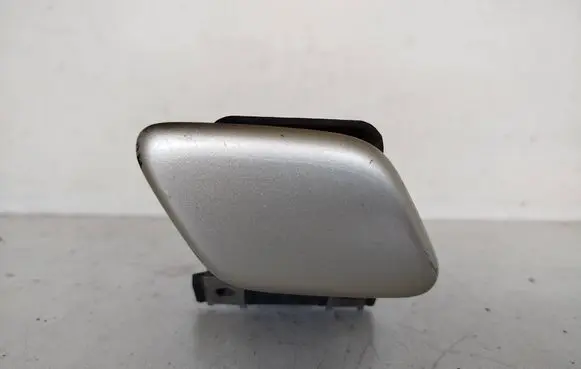 Toyota Corolla E120 E130 Headlight washer spray nozzle 30131