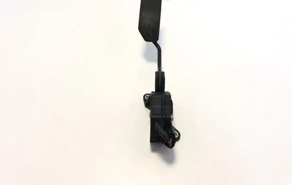 Toyota Auris 150 Accelerator throttle pedal 1988007580 7811012030 7811112130