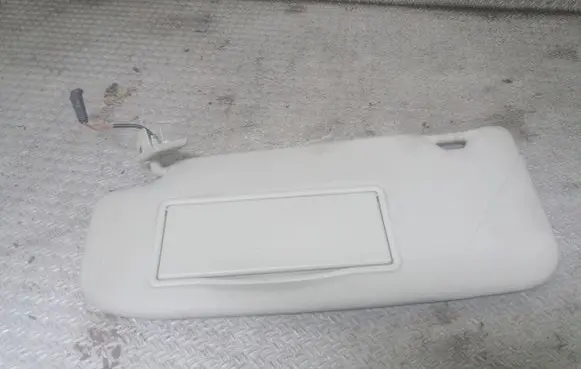 Nissan Qashqai Sun visor