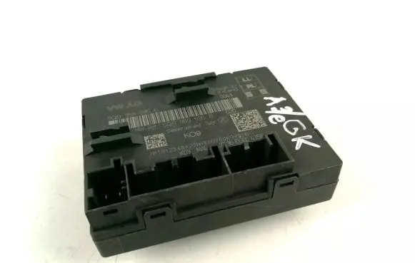 Audi A3 S3 8V Door control unit/module 5Q0959595E