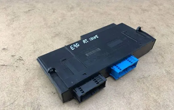 BMW 3 E90 E91 Comfort/convenience module 9134485 61359134485 61359219285